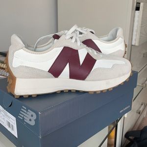 New balance 327 Brand new